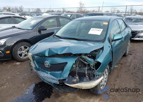 2009 Toyota Corolla Le z USA, uszkodzony, nr VIN JTDBL40E899062760